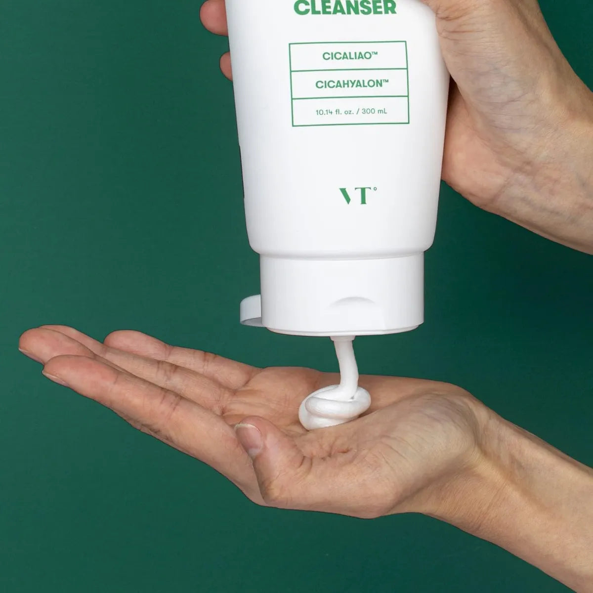 VT COSMETICS Cica Mild Foam Cleanser, 300 ml